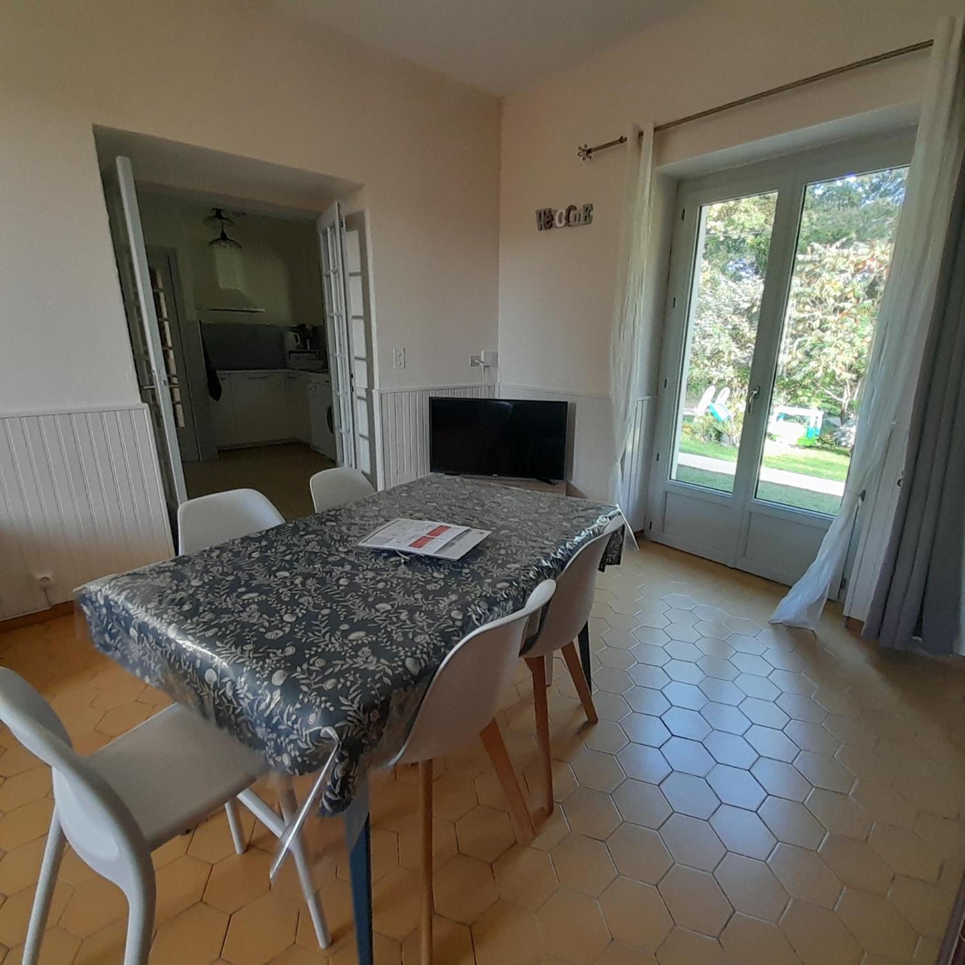 Gite Les Vignes Du Chateau - 4 Personnes Gehee Экстерьер фото